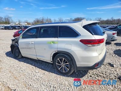 Drugie zdjęcie samochodu z przodu: 2017 TOYOTA HIGHLANDER XLE VIN:5TDJZRFH0HS518825 - miniatura
