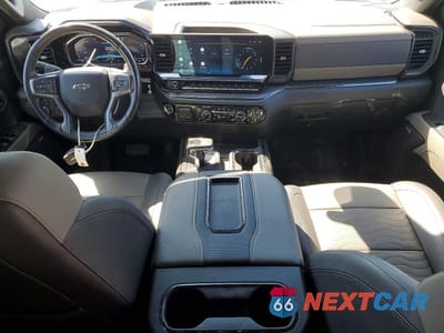 Zdjęcie 8 z 11 samochodu: 2022 CHEVROLET SILVERADO K1500 ZR2 VIN:3GCUDHEL4NG578239 - miniatura