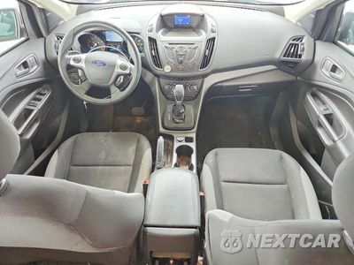 Zdjęcie 8 z 13 samochodu: 2014 FORD ESCAPE S VIN:1FMCU0F70EUC36004 - miniatura