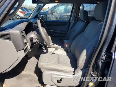 Zdjęcie 7 z 13 samochodu: 2007 JEEP COMMANDER SPORT VIN:1J8HG48K77C699639 - miniatura