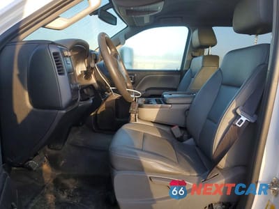 Zdjęcie 7 z 12 samochodu: 2019 CHEVROLET SILVERADO C2500 HEAVY DUTY VIN:1GC1CREG7KF107200 - miniatura