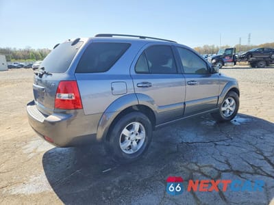 Trzecie zdjęcie samochodu z tyłu: 2008 KIA SORENTO EX VIN:KNDJD736685761714 - miniatura