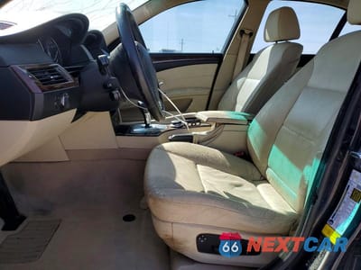 Zdjęcie 7 z 11 samochodu: 2008 BMW 528 I VIN:WBANU53528CT06820 - miniatura