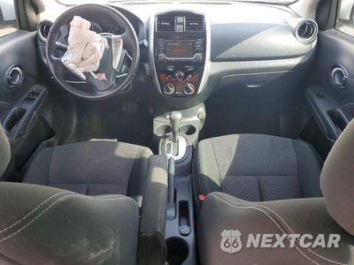 Zdjęcie 8 z 14 samochodu: 2018 NISSAN VERSA SV VIN:3N1CN7AP3JL865782 - miniatura