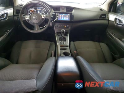 Zdjęcie 8 z 12 samochodu: 2019 NISSAN SENTRA S VIN:3N1AB7AP3KY289129 - miniatura