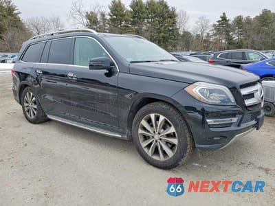 Czwarte zdjęcie samochodu z boku: 2015 MERCEDES-BENZ GL 350 BLUETEC VIN:4JGDF2EE2FA459349 - miniatura