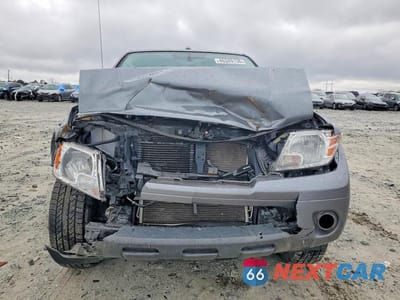 Piąte zdjęcie samochodu w środku: 2017 NISSAN FRONTIER SV VIN:1N6DD0ER5HN771109 - miniatura