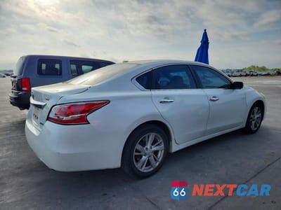 Trzecie zdjęcie samochodu z tyłu: 2013 NISSAN ALTIMA 2.5 VIN:1N4AL3AP9DN561319 - miniatura
