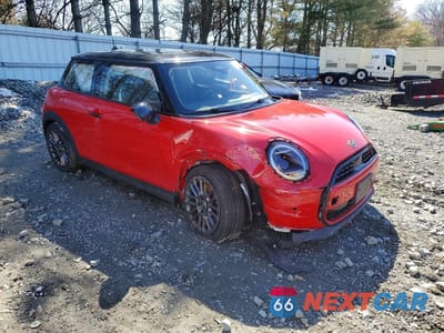 Czwarte zdjęcie samochodu z boku: 2025 MINI COOPER S VIN:WMW23GD07S2W37393 - miniatura