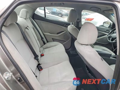 Zdjęcie 10 z 11 samochodu: 2013 KIA OPTIMA LX VIN:5XXGM4A78DG123118 - miniatura