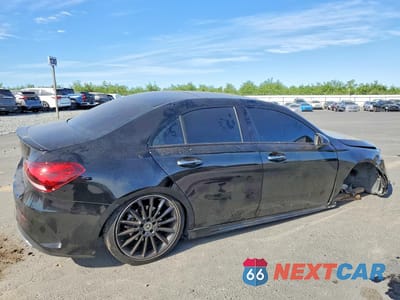 Trzecie zdjęcie samochodu z tyłu: 2019 MERCEDES-BENZ A 220 VIN:WDD3G4EB9KW024894 - miniatura