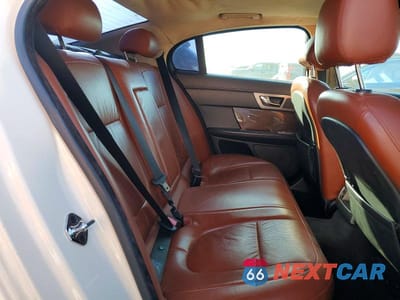 Zdjęcie 10 z 11 samochodu: 2010 JAGUAR XF SUPERCHARGED VIN:SAJWA0HEXAMR69520 - miniatura