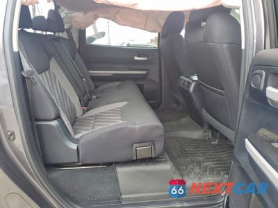 Zdjęcie 11 z 12 samochodu: 2018 TOYOTA TUNDRA SR5 VIN:5TFDW5F19JX703912 - miniatura