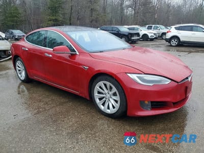 Czwarte zdjęcie samochodu z boku: 2017 TESLA MODEL S VIN:5YJSA1E21HF191074 - miniatura