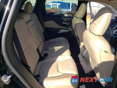 Zdjęcie 11 z 13 samochodu: 2018 JEEP CHEROKEE LIMITED VIN:1C4PJMDB8JD554959 - miniatura
