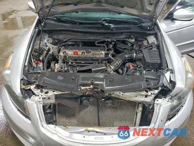 Zdjęcie 11 z 12 samochodu: 2011 HONDA ACCORD EXL VIN:1HGCP2F85BA145356 - miniatura