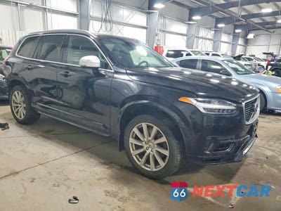 Czwarte zdjęcie samochodu z boku: 2016 VOLVO XC90 T8 VIN:YV4BC0PM2G1092481 - miniatura