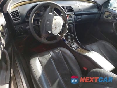 Zdjęcie 8 z 11 samochodu: 2000 MERCEDES-BENZ CLK 430 VIN:WDBLJ70G4YF129690 - miniatura