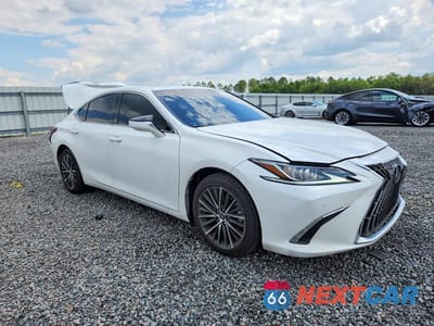 Czwarte zdjęcie samochodu z boku: 2022 LEXUS ES 350 BASE VIN:58ADZ1B12NU138078 - miniatura