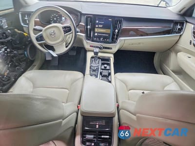 Zdjęcie 8 z 13 samochodu: 2017 VOLVO S90 T5 MOMENTUM VIN:YV1102AK7H1006331 - miniatura