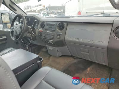 Zdjęcie 8 z 12 samochodu: 2015 FORD F450 SUPER DUTY VIN:1FDUF4GY4FEC93007 - miniatura