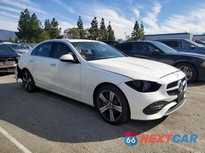 Czwarte zdjęcie samochodu z boku: 2023 MERCEDES-BENZ C 300 VIN:W1KAF4GB9PR138004 - miniatura