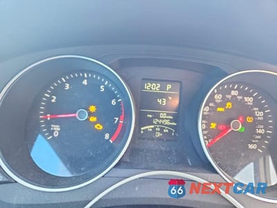 Zdjęcie 9 z 11 samochodu: 2015 VOLKSWAGEN JETTA SE VIN:3VWD07AJ6FM336742 - miniatura