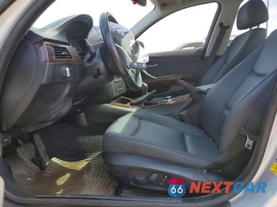 Zdjęcie 7 z 11 samochodu: 2009 BMW 328 XI SULEV VIN:WBAPK53509A643255 - miniatura