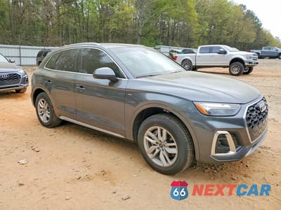 Czwarte zdjęcie samochodu z boku: 2023 AUDI Q5 PREMIUM 45 VIN:WA1GAAFY1P2034312 - miniatura