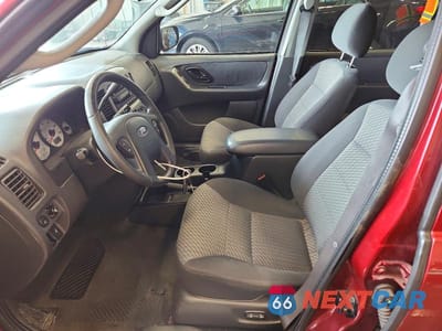 Zdjęcie 7 z 13 samochodu: 2004 FORD ESCAPE XLT VIN:1FMYU03104DA04992 - miniatura