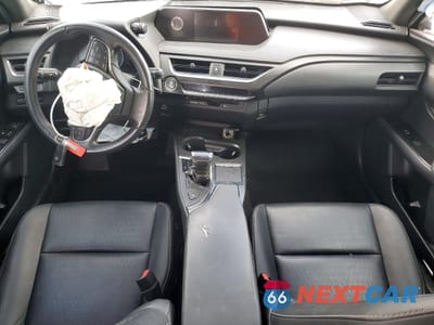 Zdjęcie 8 z 13 samochodu: 2019 LEXUS UX 200 BASE VIN:JTHY3JBH4K2014556 - miniatura