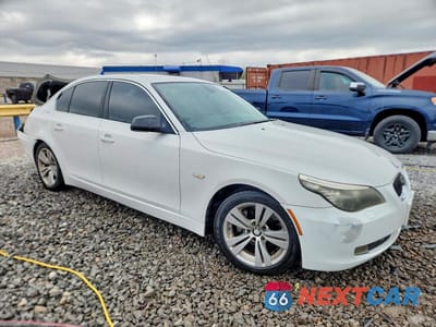 Czwarte zdjęcie samochodu z boku: 2010 BMW 528 I VIN:WBANU5C55AC365124 - miniatura