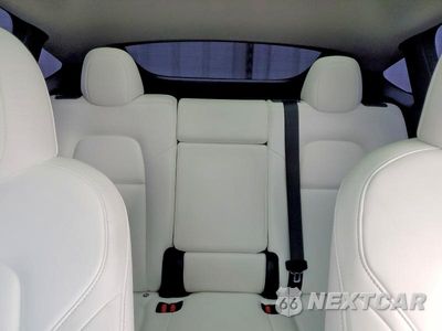 Zdjęcie 10 z 14 samochodu: 2023 TESLA MODEL 3 VIN:5YJ3E1EA9PF512826 - miniatura