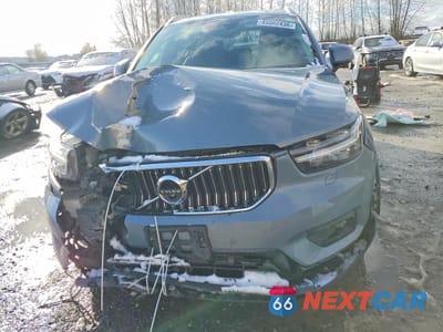 Piąte zdjęcie samochodu w środku: 2020 VOLVO XC40 T5 INSCRIPTION VIN:YV4162UL5L2249936 - miniatura