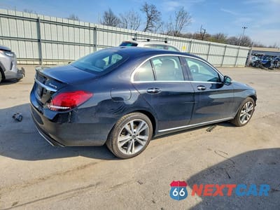 Trzecie zdjęcie samochodu z tyłu: 2019 MERCEDES-BENZ C 300 4MATIC VIN:55SWF8EB7KU292475 - miniatura