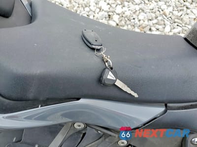 Zdjęcie 8 z 11 samochodu: 2019 KAWASAKI ZX636 K VIN:JKBZXJG17KA002614 - miniatura