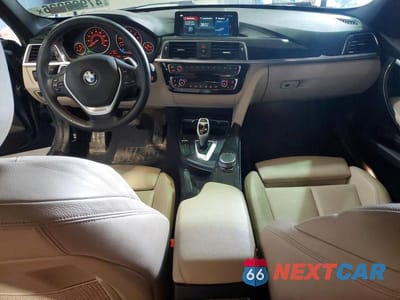Zdjęcie 8 z 12 samochodu: 2018 BMW 330 XI VIN:WBA8D9C5XJA607664 - miniatura