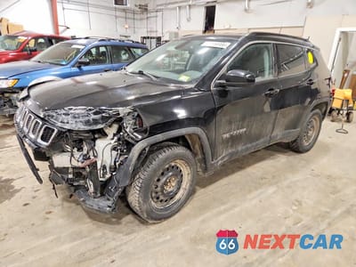 2021 JEEP COMPASS LATITUDE 3C4NJDBB3MT530710 - główne zdjęcie licytacji z USA - miniatura