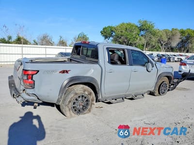 Trzecie zdjęcie samochodu z tyłu: 2023 NISSAN FRONTIER PRO-4X VIN:1N6ED1EK8PN661098 - miniatura