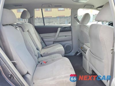 Zdjęcie 11 z 13 samochodu: 2013 TOYOTA HIGHLANDER BASE VIN:5TDBK3EH9DS235034 - miniatura