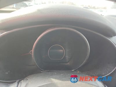 Zdjęcie 9 z 13 samochodu: 2018 KIA SOUL + VIN:KNDJP3A50J7537178 - miniatura