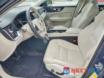Zdjęcie 7 z 11 samochodu: 2019 VOLVO S60 T6 MOMENTUM VIN:7JRA22TK0KG004844 - miniatura