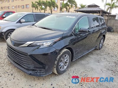 2025 TOYOTA SIENNA LE 8-PASSENGER 5TDKRKECXSS226706 - główne zdjęcie licytacji z USA - miniatura