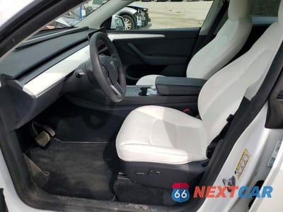 Zdjęcie 7 z 12 samochodu: 2023 TESLA MODEL Y VIN:7SAYGAEE2PF848517 - miniatura