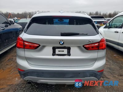 Zdjęcie 6 z 12 samochodu: 2016 BMW X1 XDRIVE28I VIN:WBXHT3Z3XG4A51717 - miniatura