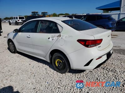 Drugie zdjęcie samochodu z przodu: 2022 KIA RIO LX VIN:3KPA24AD4NE471316 - miniatura
