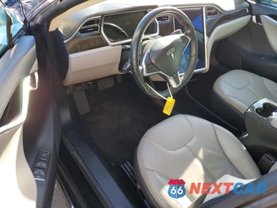 Zdjęcie 8 z 12 samochodu: 2012 TESLA MODEL S VIN:5YJSA1DN7CFP02940 - miniatura