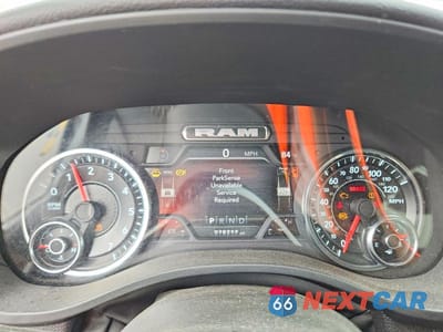 Zdjęcie 9 z 12 samochodu: 2023 RAM 1500 BIG HORN VIN:1C6SRFFT5PN704119 - miniatura