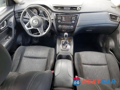 Zdjęcie 8 z 12 samochodu: 2017 NISSAN ROGUE S VIN:KNMAT2MV8HP520995 - miniatura