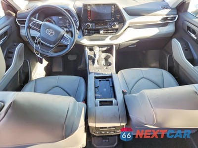 Zdjęcie 8 z 13 samochodu: 2022 TOYOTA HIGHLANDER HYBRID XLE VIN:5TDGBRCH8NS543423 - miniatura